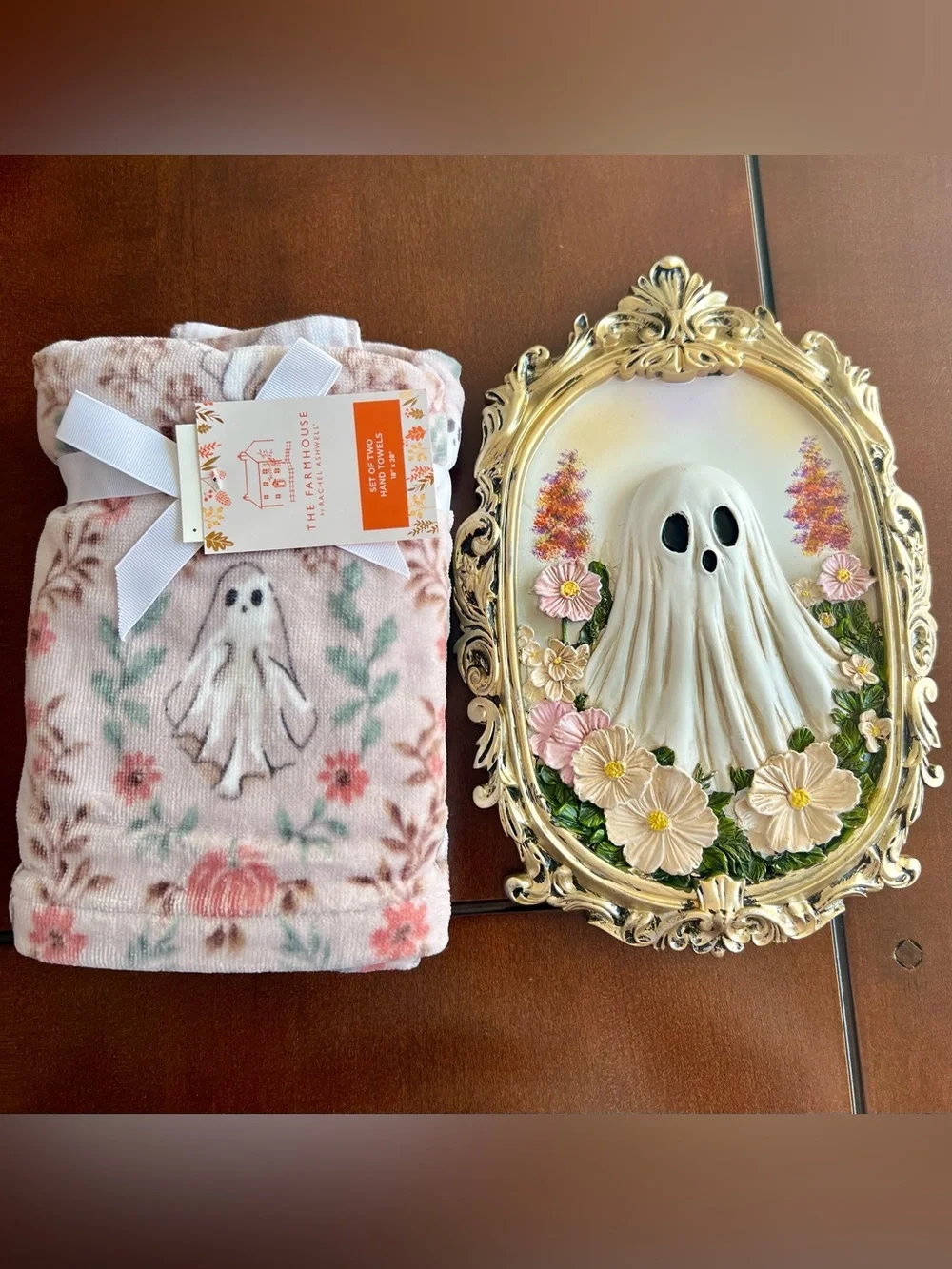 3D Floral Ghost Gold Vintage Frame Halloween Pastel Spooky Decor NWT and towels